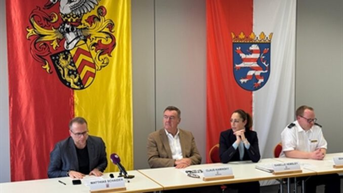 250 Kilogramm Weltkriegsbombe in Hanau gesprengt: Keine Verletzten, mehrere Gebäude beschädigt 250 Kilogramm Weltkriegsbombe in Hanau gesprengt: Keine Verletzten, mehrere Gebäude beschädigt