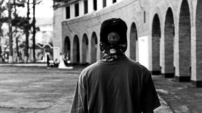 Barrio Bedeutung im Rap: Was bedeutet der Hip-Hop-Begriff wirklich?