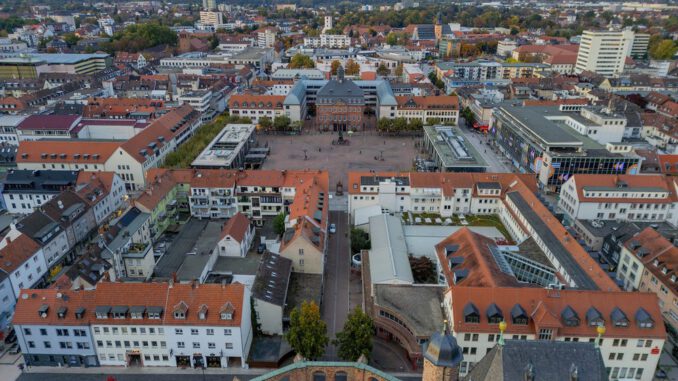 Hanau bietet abendliche Stadtführung zu Gründung und historischen Orten an