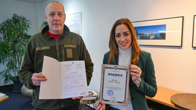 Nach 100 Hilfstransporten: Hanauer Reservisten für Ukraine-Hilfe gewürdigt Nach 100 Hilfstransporten: Hanauer Reservisten für Ukraine-Hilfe gewürdigt