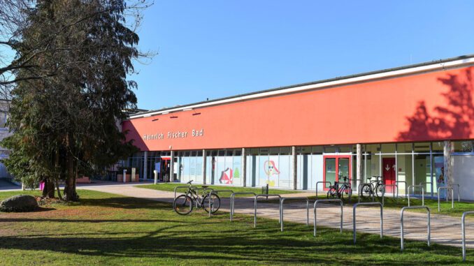 Osteröffnungszeiten in Hanau: Wann Bäder und Kulturforum geöffnet sind