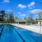 Radio FFH meldet sich live aus Hanau zur Eröffnung des sanierten Heinrich-Fischer-Bades