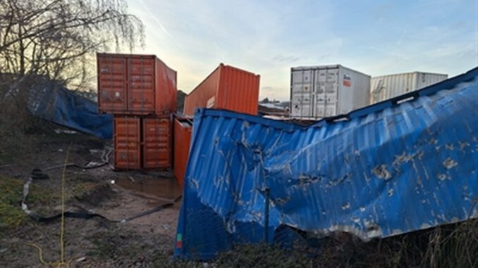 Sprengung in Hanau abgeschlossen: Straßen frei, Bahnverkehr läuft wieder Sprengung in Hanau abgeschlossen: Straßen frei, Bahnverkehr läuft wieder