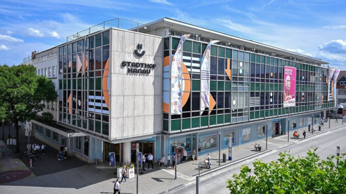 Stadthof Hanau erhält drei German Design Awards für Umbau und Nachhaltigkeitskonzept Stadthof Hanau erhält drei German Design Awards für Umbau und Nachhaltigkeitskonzept