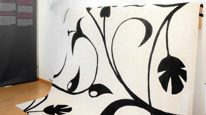 Städtische Museen Hanau stellen Papiertheatermuseum und Hanauer Neustadt vor