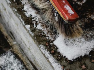Walluf erinnert Anwohner an Räumpflicht bei Schnee und Glätte