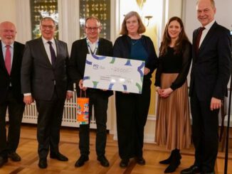 Wiesbaden ehrt Beratungsstelle für gehörlose Menschen mit Gesundheitspreis