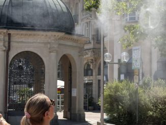 Wiesbaden testet mobile Sprühnebelanlagen in der Innenstadt zur Abkühlung an heißen Tagen