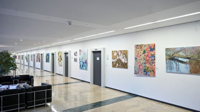 Zeitgenössische Malerei bleibt im Hanauer Rathaus bis 20. Februar Zeitgenössische Malerei bleibt im Hanauer Rathaus bis 20. Februar